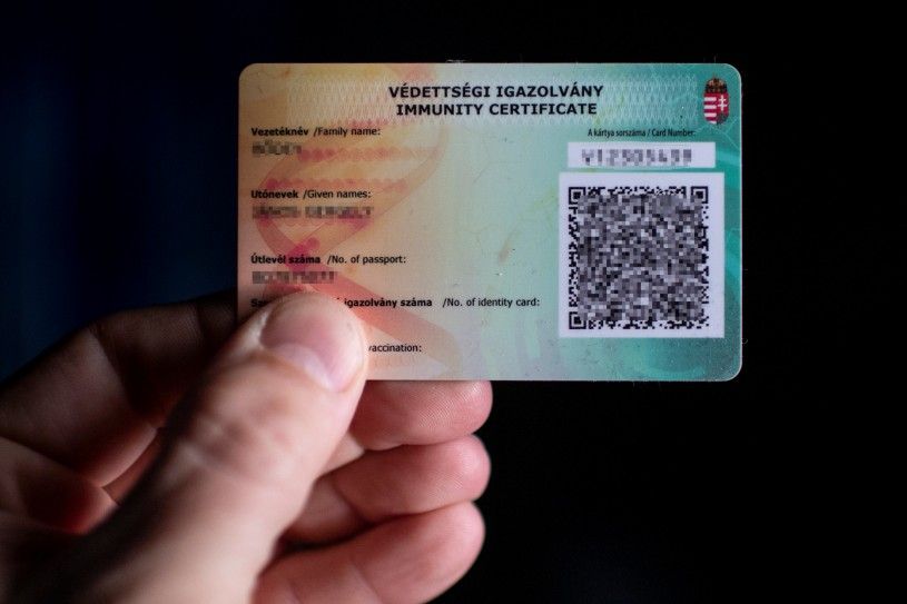 Gulyás: augusztusig biztosan kell a védettségi igazolvány, jövő héttől megint lesz Pfizer-vakcina