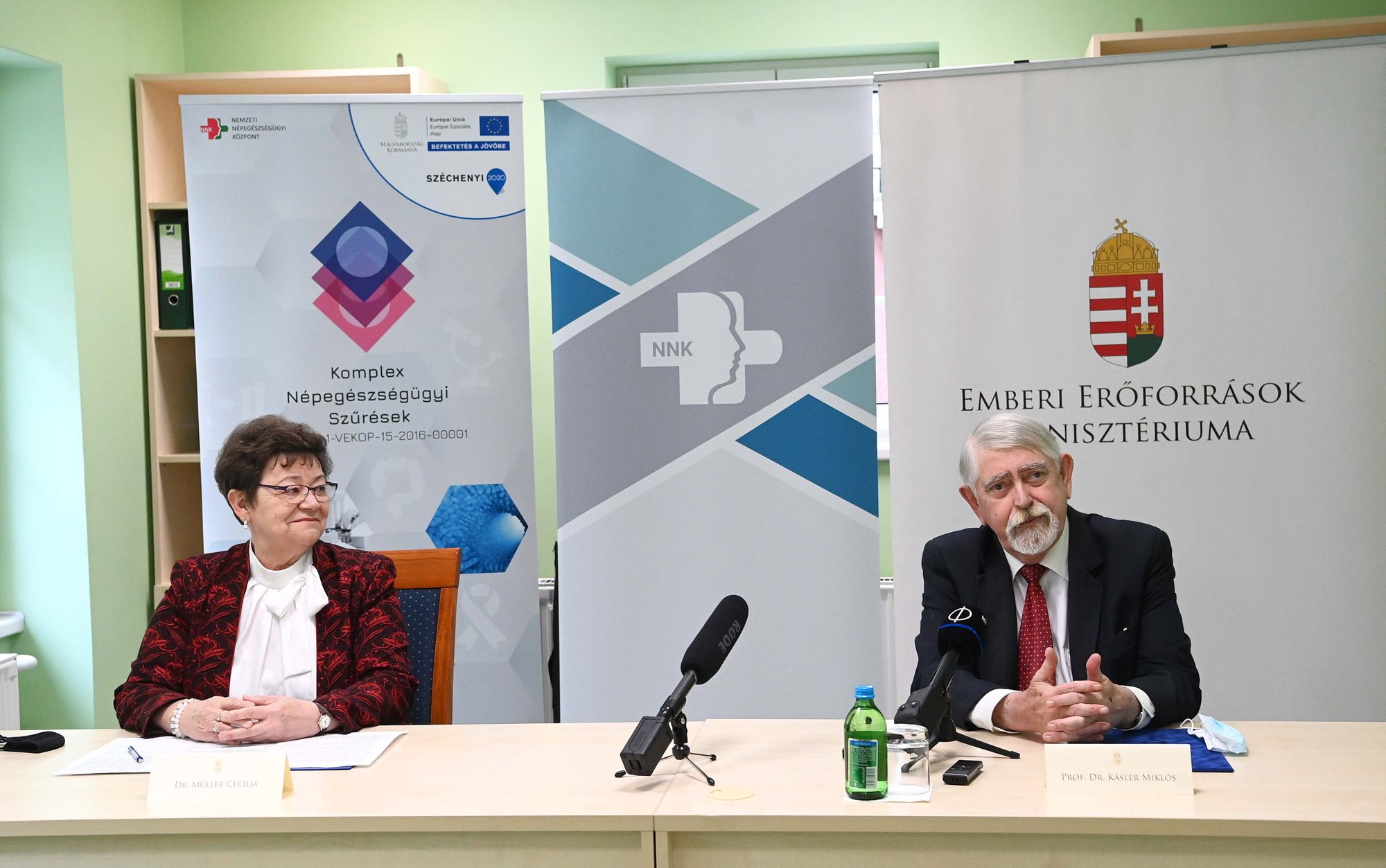 Országos tisztifőorvos: szerda estig meghosszabbították az időpontfoglalás határidejét