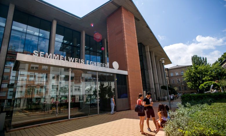 Együttműködési megállapodást írt alá a Semmelweis Egyetem és a Pfizer a hazai klinikai kutatási programok bővítésére