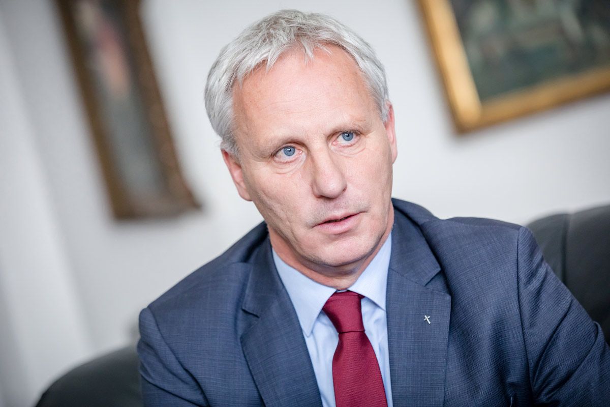 Soltész: több mint félmilliárd forint értékben újulnak meg templomok Baranyában