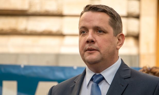 MSZP: kevesebb pénzből is meg lehet ünnepelni a jegybank alapításának évfordulóját