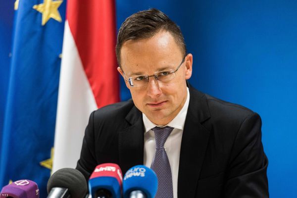 Szijjártó: elfogadhatatlan a Ryanair-gép földre kényszerítésére