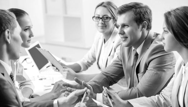 A magyar fiatalok 47 százaléka szívesen költözne az országon belül