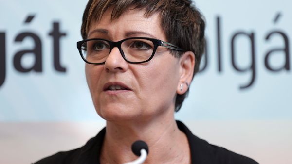 DK: a kormányváltás után nagytakarítást kell tartani